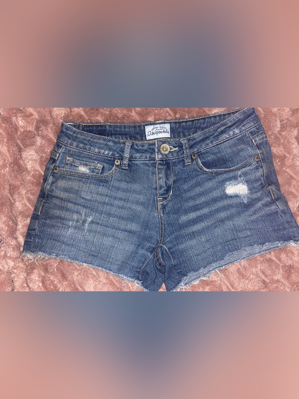 Size 1/2 Low Rise Aero Distressed Hem Cutoff Shorts